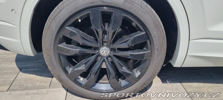 Volkswagen Ostatní modely Touareg 3,0 TDI R-Line 2019