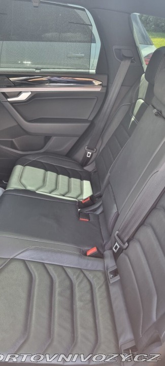 Volkswagen Ostatní modely Touareg 3,0 TDI R-Line 2019