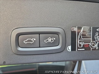 Volvo Ostatní modely XC40 2,0 T5 AWD AUTOMAT 182 kW 2019