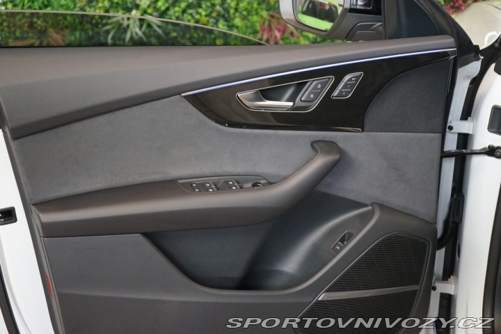 Audi SQ8 B&O*NEZ.TOP*CZ*VZDUCH 2024