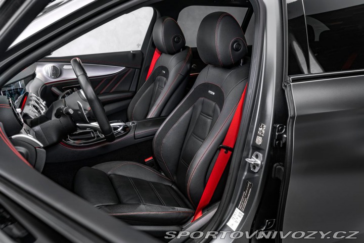 Mercedes-Benz E Burmester, AMG výfuk 2019