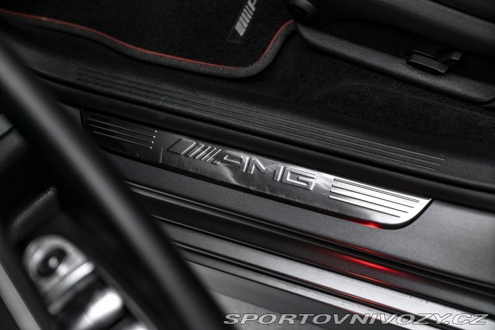 Mercedes-Benz E Burmester, AMG výfuk 2019