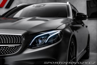 Mercedes-Benz E Burmester, AMG výfuk 2019