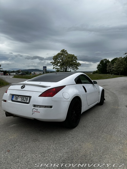 Nissan 350 Z Osobní 2005