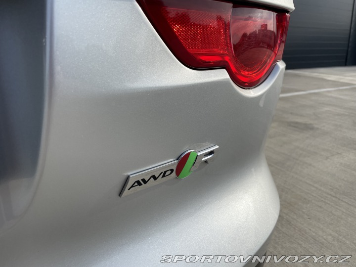 Jaguar F-Type R AWD 5.0 V8 Kompresor 2015