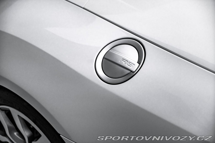 Audi R8 Akrapovič 2011