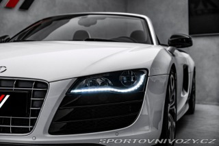 Audi R8 Akrapovič 2011
