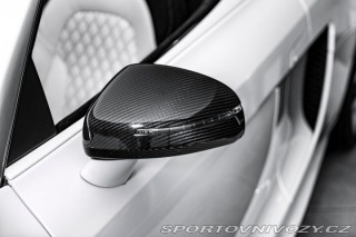 Audi R8 Akrapovič 2011