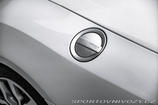 Audi R8 Akrapovič 2011