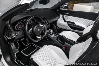 Audi R8 Akrapovič 2011