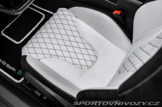 Audi R8 Akrapovič 2011
