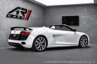 Audi R8 Akrapovič 2011