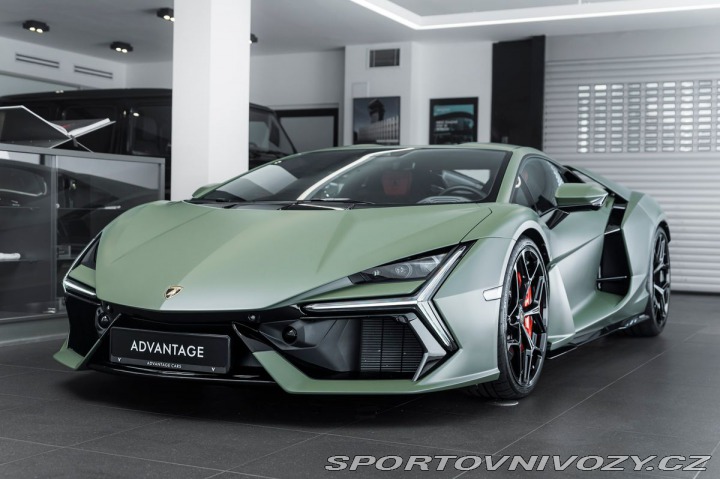 Lamborghini Revuelto 2024