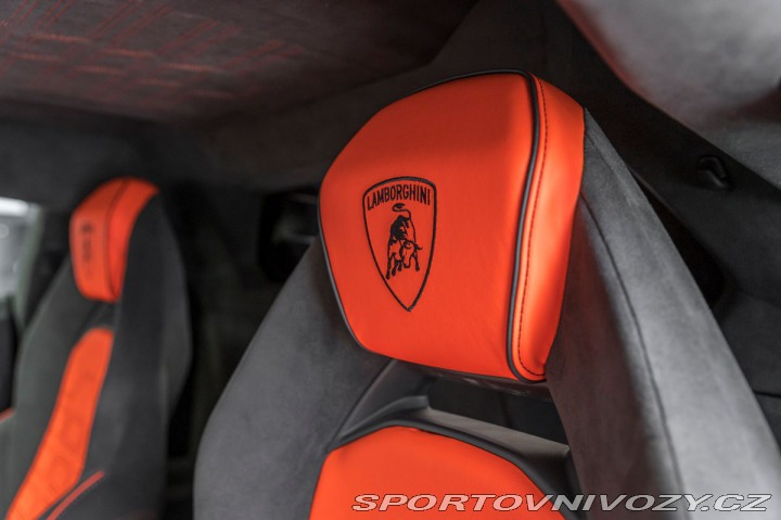 Lamborghini Revuelto  1800