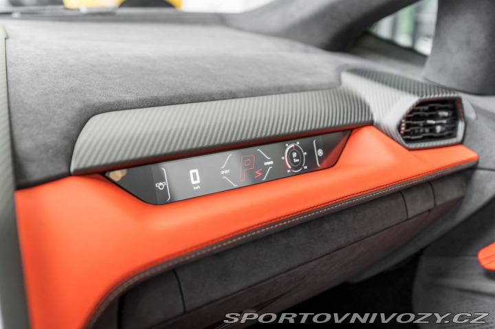 Lamborghini Revuelto Revuelto 2024
