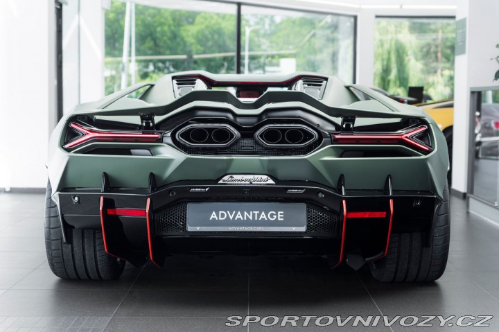 Lamborghini Revuelto  1800