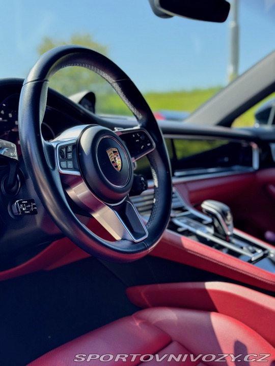Porsche Panamera 2019