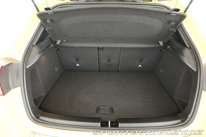 Mercedes-Benz A AMG Line A 250e 2023