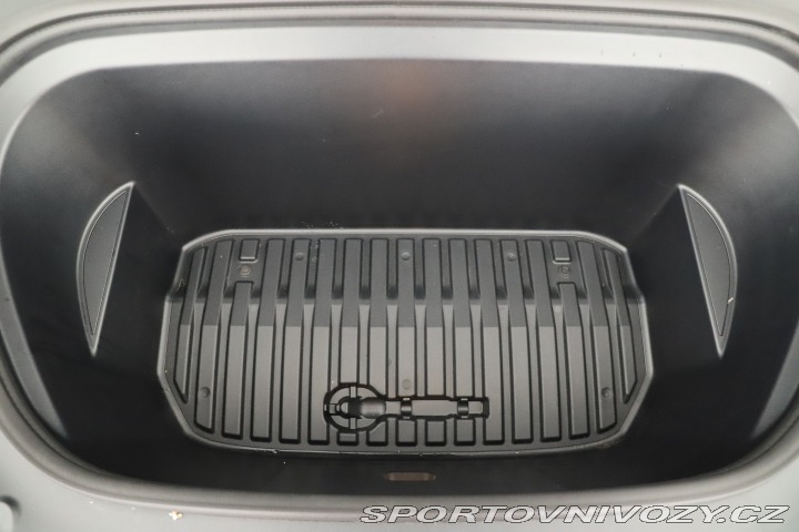 Tesla Model Y Long Range AWD 79kWh 2022