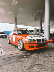 BMW 3 325i + samosvor 2002