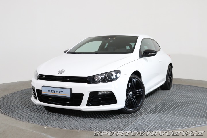 Volkswagen Scirocco R 2,0 TSI 195 kW DSG 2012