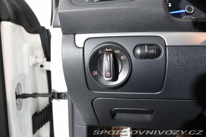 Volkswagen Scirocco R 2,0 TSI 195 kW DSG 2012