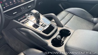 Porsche Cayenne  2022