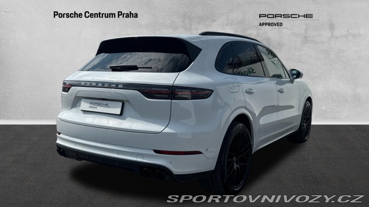Porsche Cayenne 2022