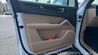 Porsche Cayenne  2022