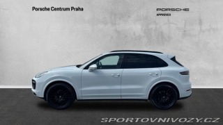 Porsche Cayenne  2022