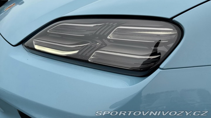 Porsche Macan 4 Electric 2024