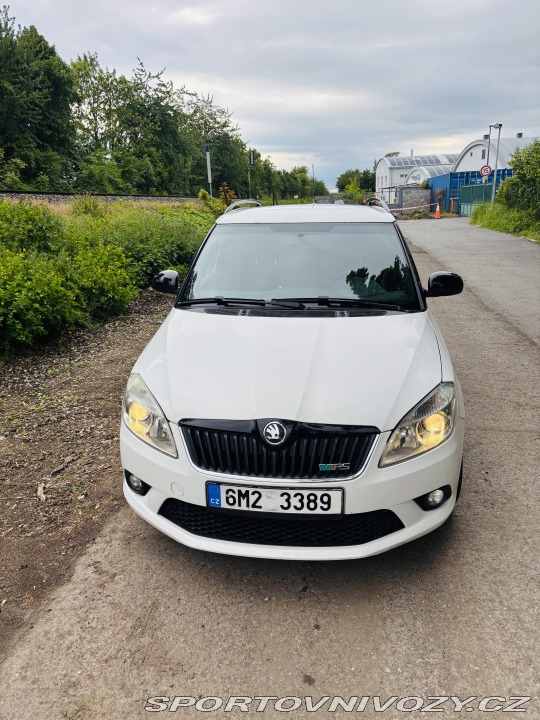 Škoda Fabia RS Combi 2011