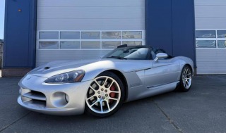   Dodge Viper SRT-10