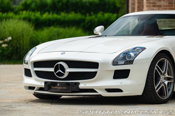 Mercedes-Benz SLS AMG 2010
