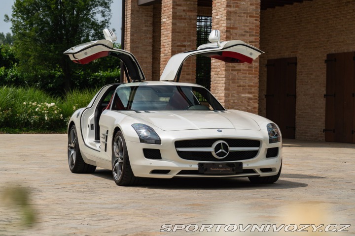 Mercedes-Benz SLS AMG 2010