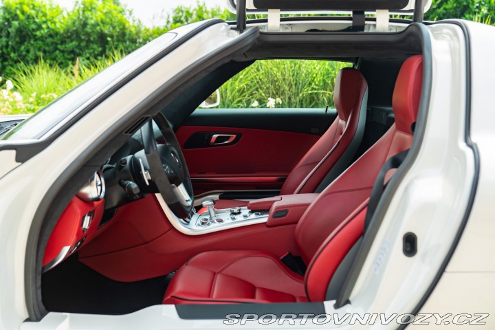 Mercedes-Benz SLS AMG 2010