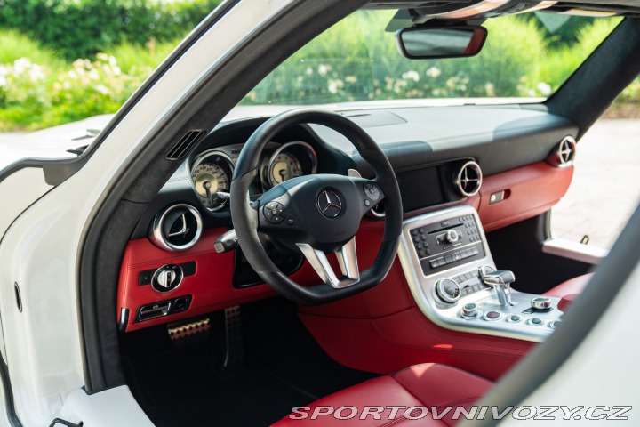 Mercedes-Benz SLS AMG 2010