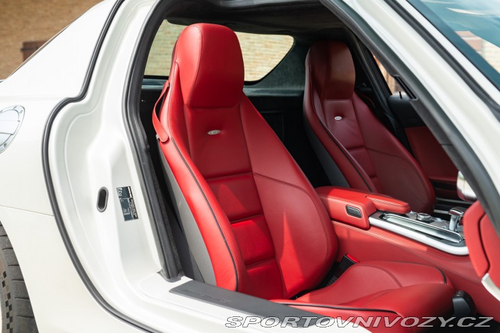 Mercedes-Benz SLS AMG 2010