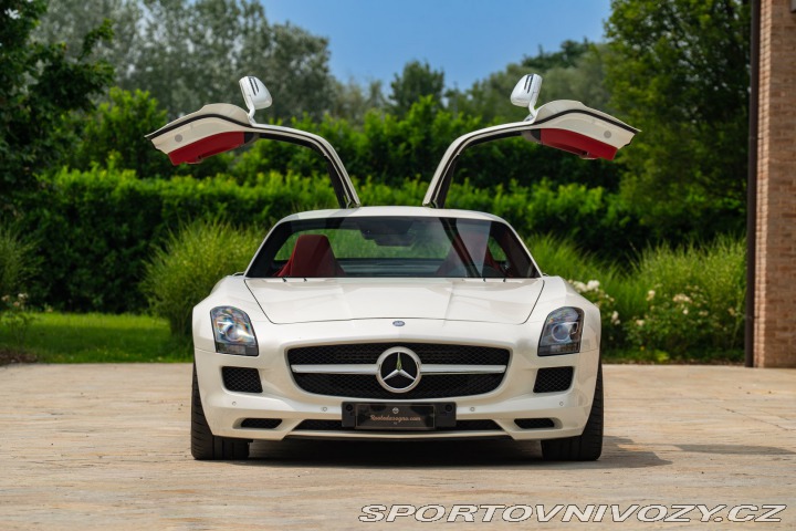 Mercedes-Benz SLS AMG 2010