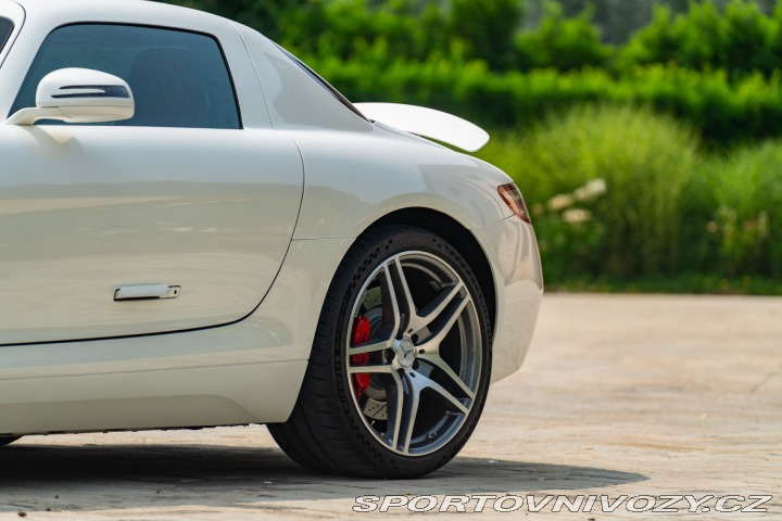 Mercedes-Benz SLS AMG 2010
