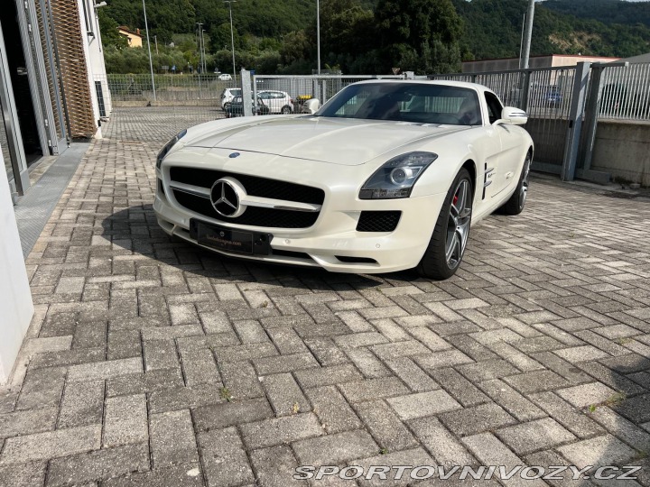 Mercedes-Benz SLS AMG 2010