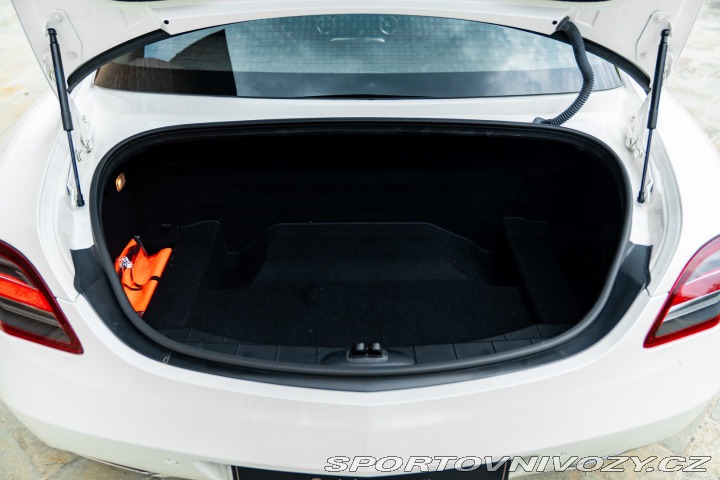 Mercedes-Benz SLS AMG 2010