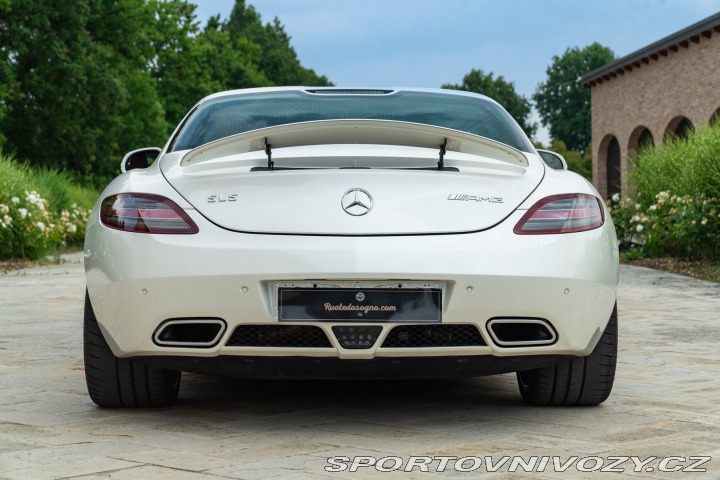 Mercedes-Benz SLS AMG 2010