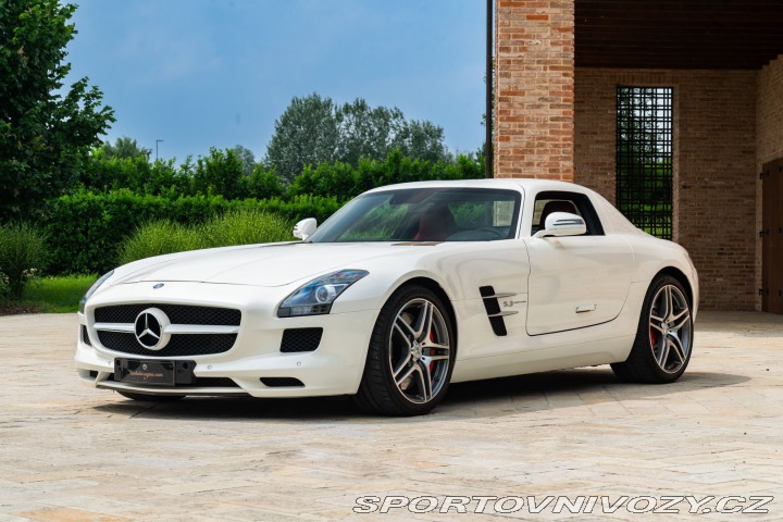 Mercedes-Benz SLS AMG 2010