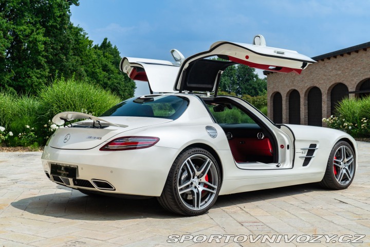 Mercedes-Benz SLS AMG 2010