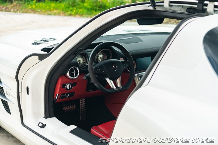 Mercedes-Benz SLS AMG 2010