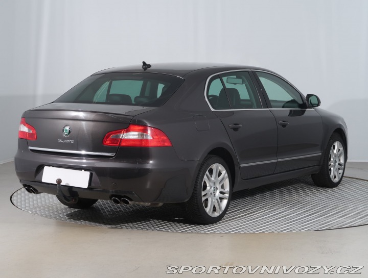 Škoda Superb 3.6 FSI V6 2010