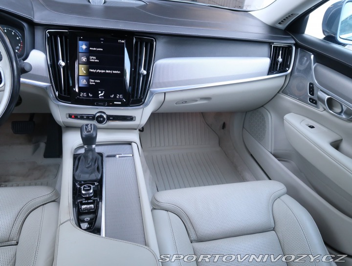 Volvo S90 T6 AWD 2016