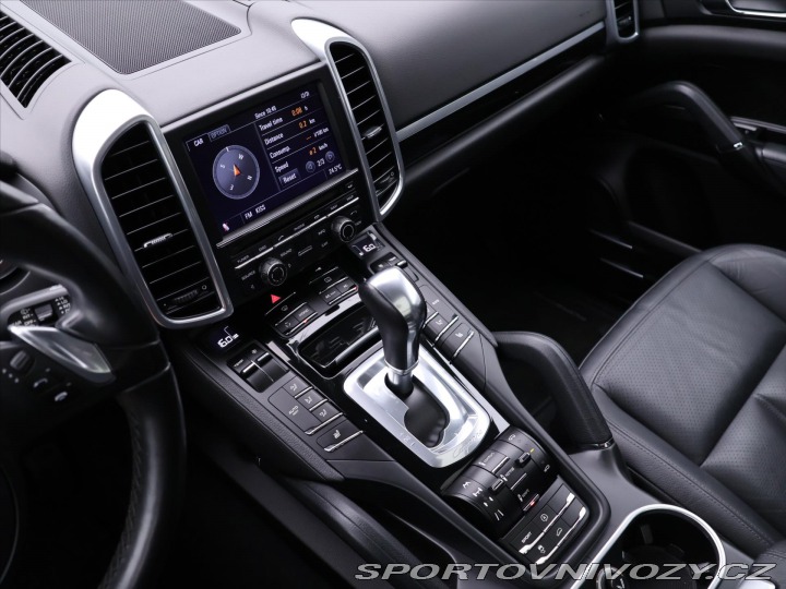 Porsche Cayenne 3,0 V6 D 176kW Tiptronic 2011