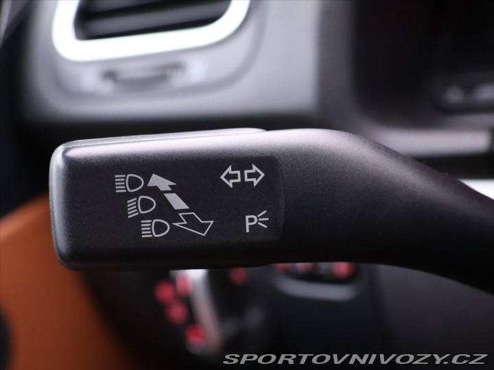Volkswagen Scirocco 2,0 TSI 165 kW Kůže Navi 2009
